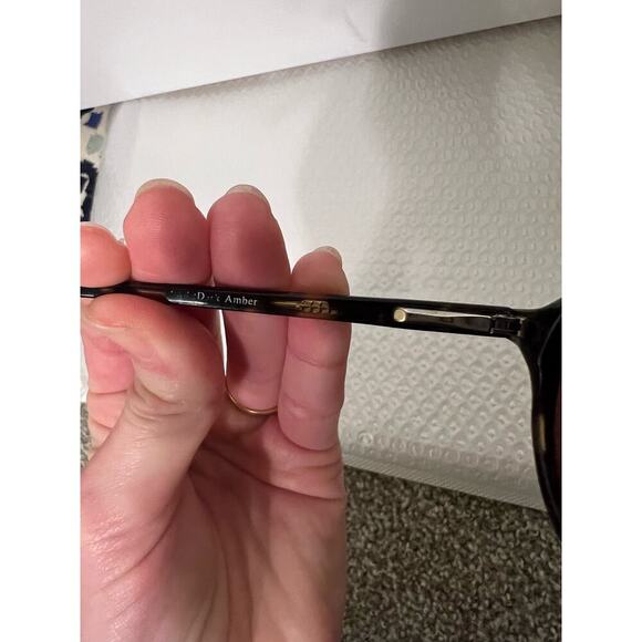 Focusers Atticus Amber Frames Sunglasses - Picture 6 of 6